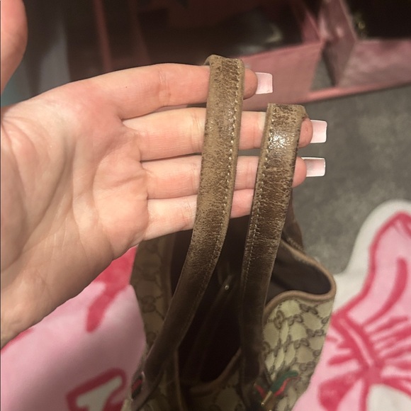 Gucci Beige and Brown Shoulder Bag - Picture 14 of 16